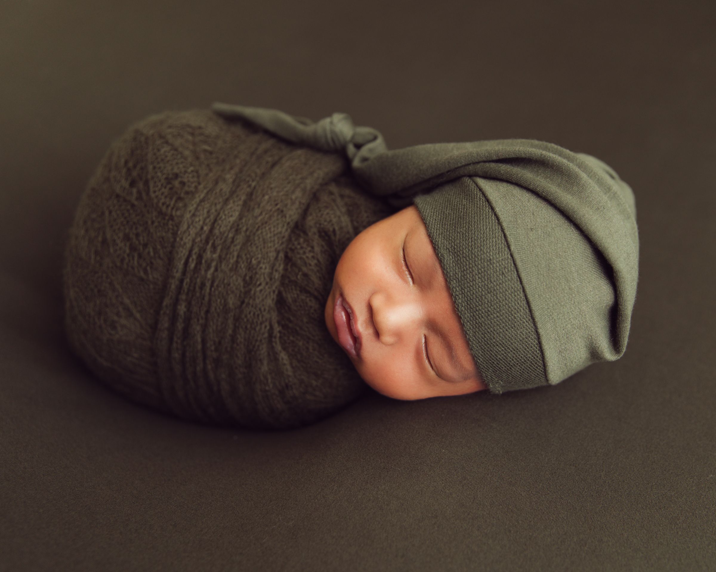 Kansas City newborn photographer