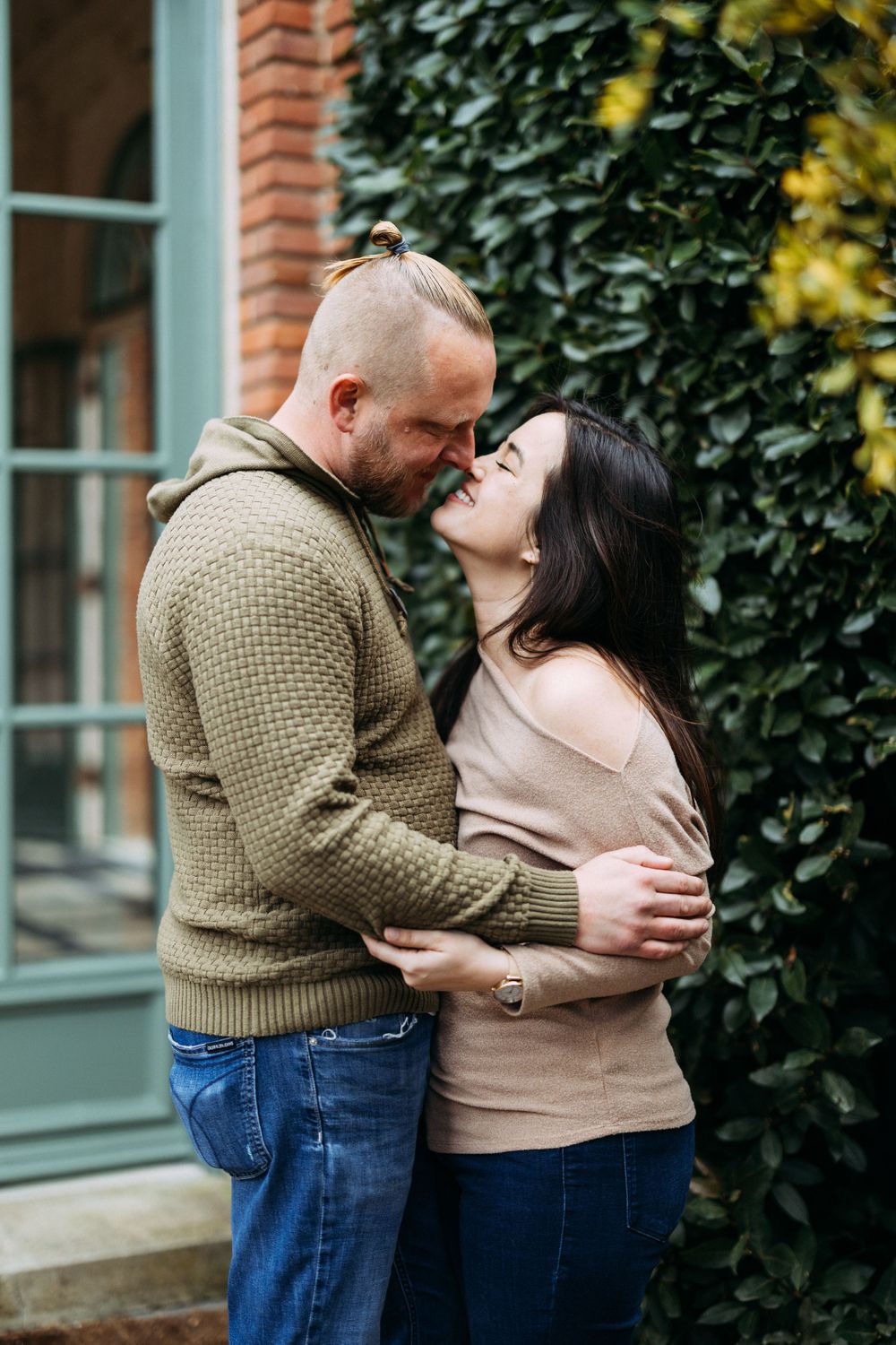 Engagement pictures with Bridgerton vibe in Bay Area