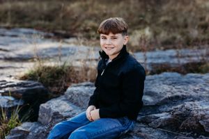 family fall photoshoot coralville reservoir fossil gorge corridor iowa sage and ivy studio oxford iowa