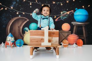 milestone one year old baby studio photoshoot sage and ivy studio oxford iowa corridor
