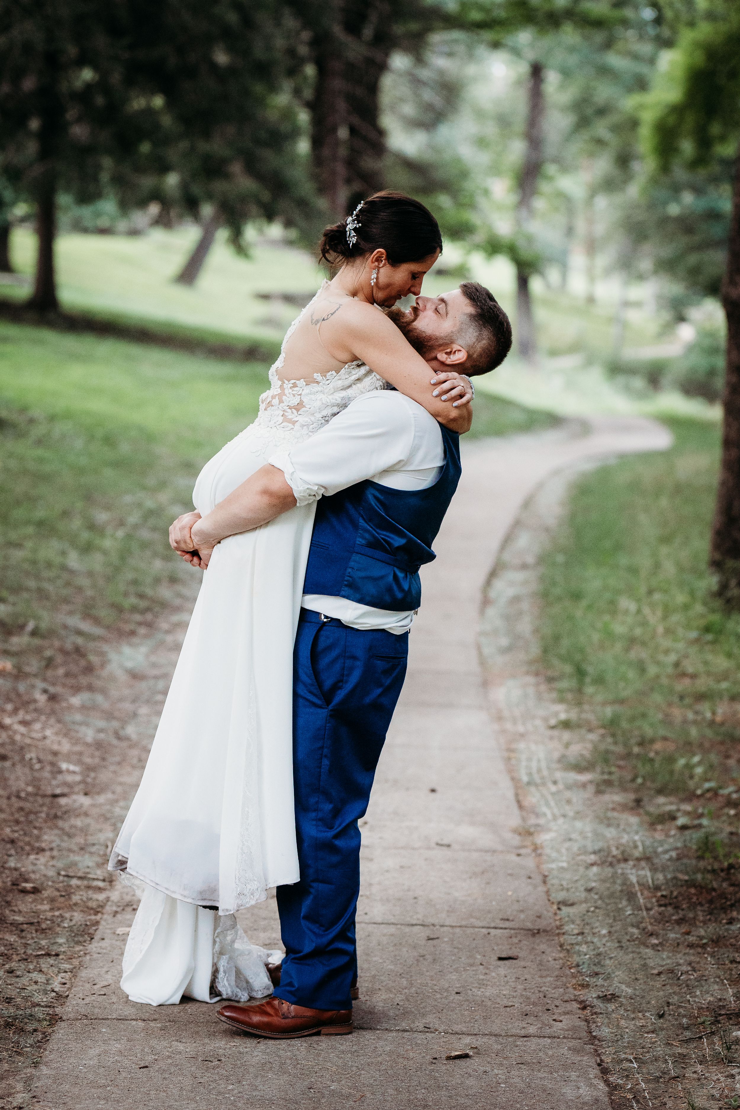 couple wedding tiffin iowa oxford sage and ivy studio corridor photogrpaher