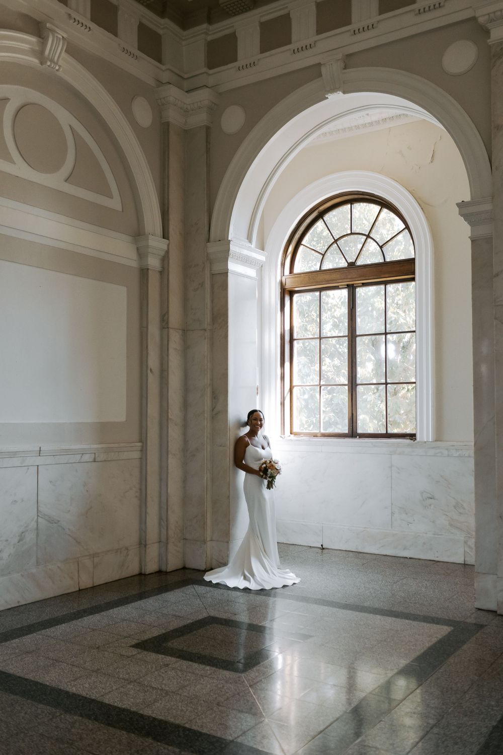 dekalb county courthouse intimate wedding true to color photographer Atlanta indoor event venue