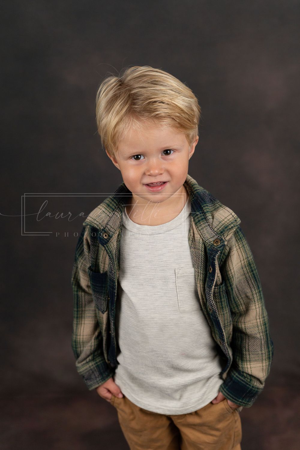 classic preschool portrait, brown marble backdrop, school portrait, preschool photo