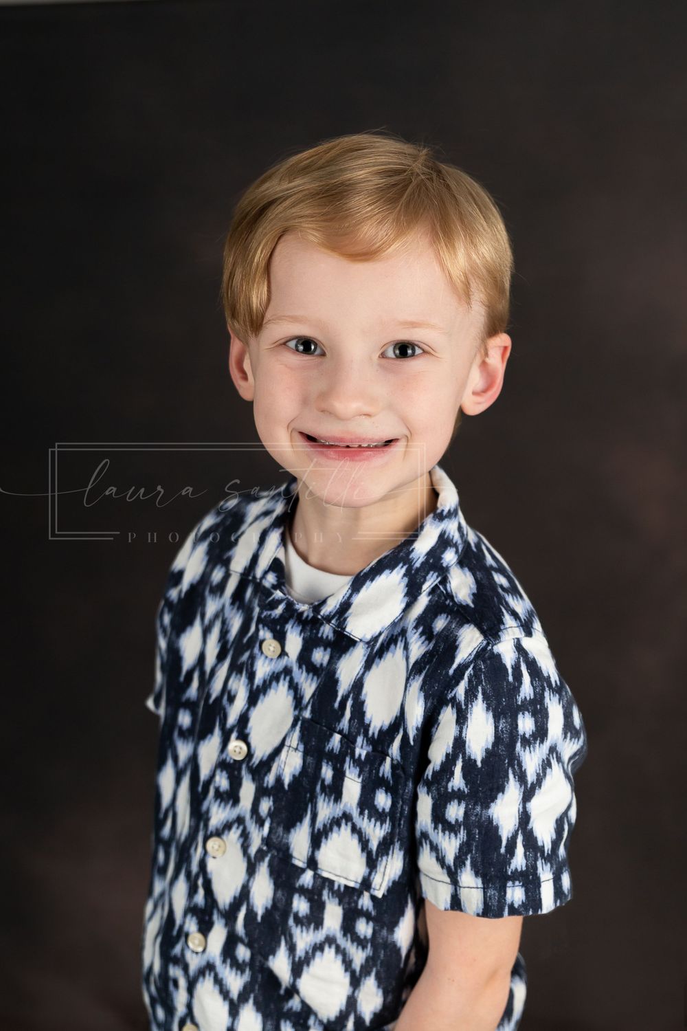 classic preschool portrait, brown marble backdrop, school portrait, preschool photo