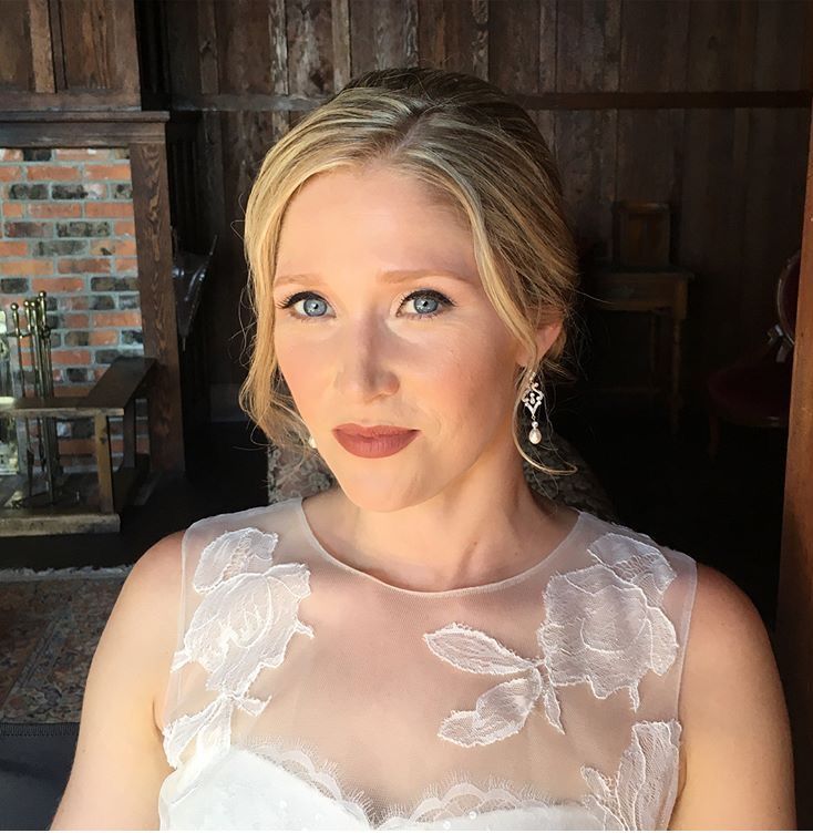 Mobile wedding makeup artist