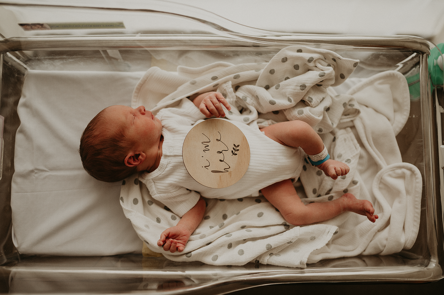 Based in Singapore. Timeless, heartfelt photography for maternity, newborn, babies, parenthood, families, and life’s beautiful moments.