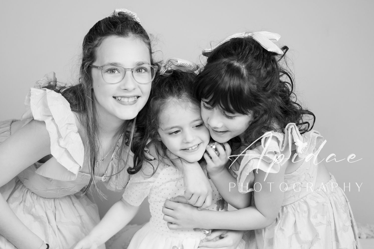 Family portrait photography session melbourne western suburbs candid posed professional