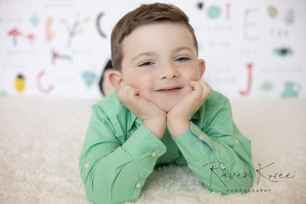 Child individual photo session in studio Seymour Tennessee