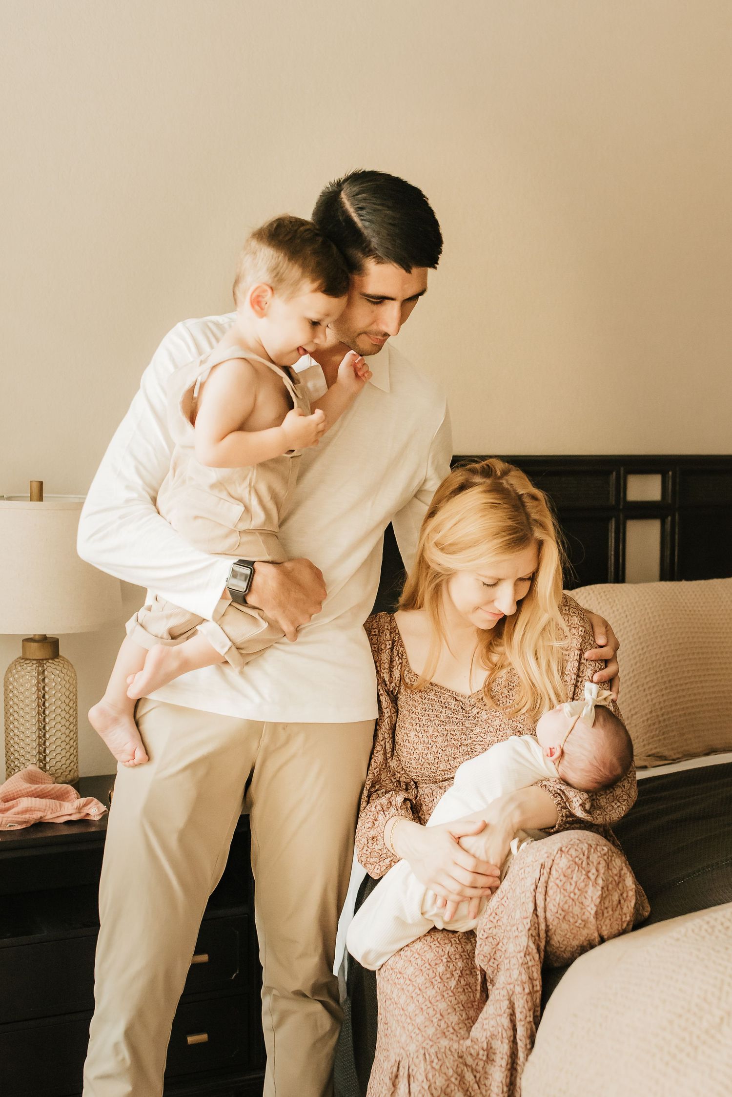 cincinnati newborn lifestyle photographer