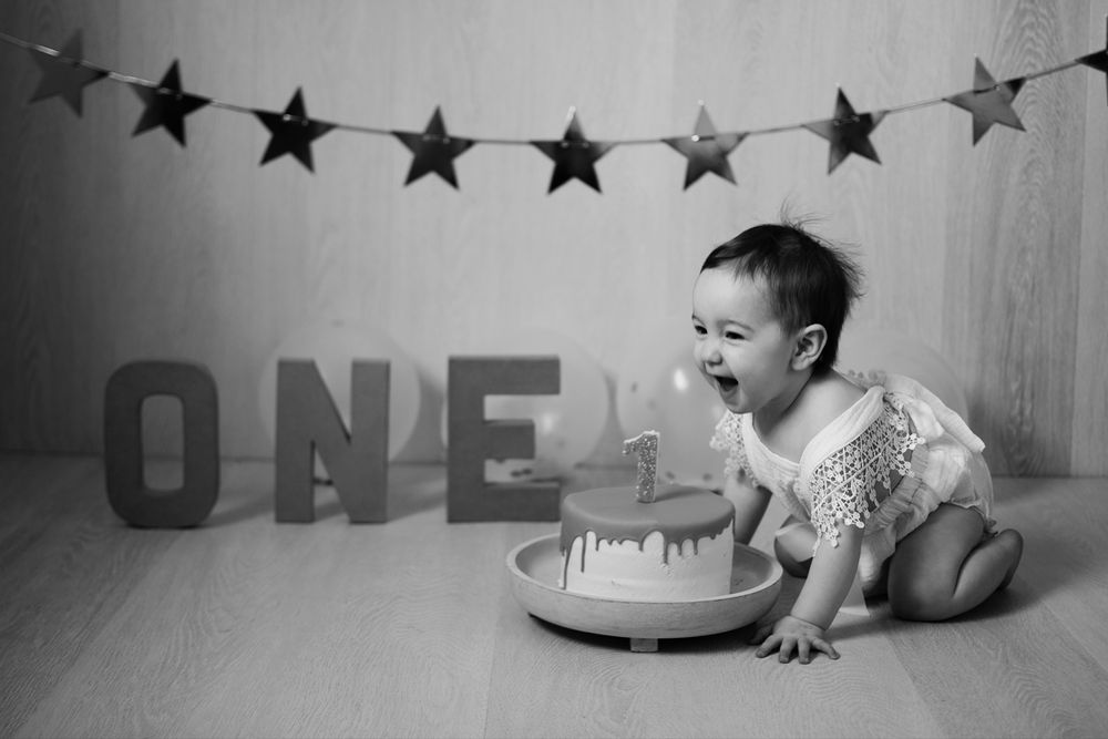 ace newborn photography
cake smash photo
first birthday photo