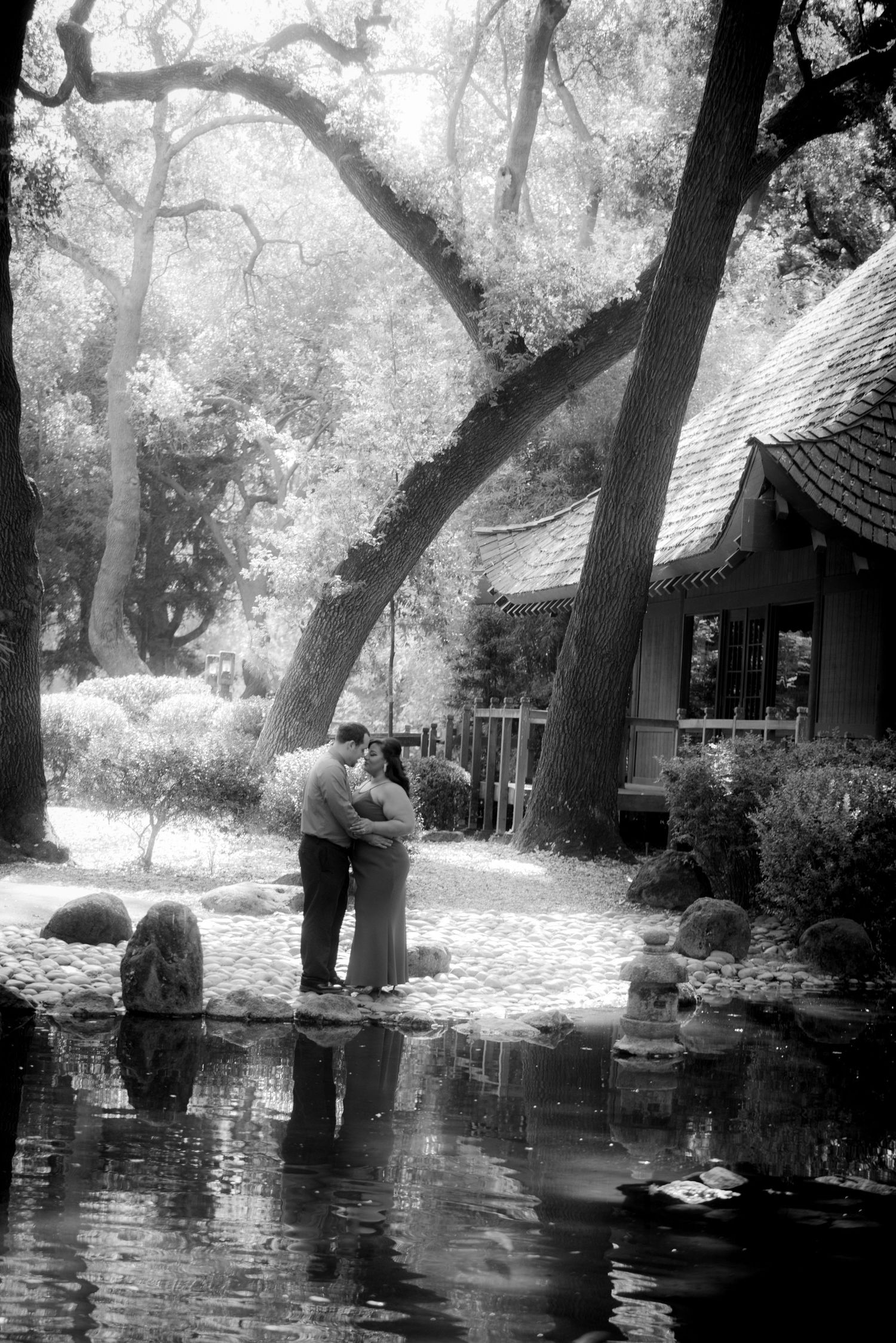 Japanese Tea Garden Engagement session, Lodi CA, Connie Leal Photography