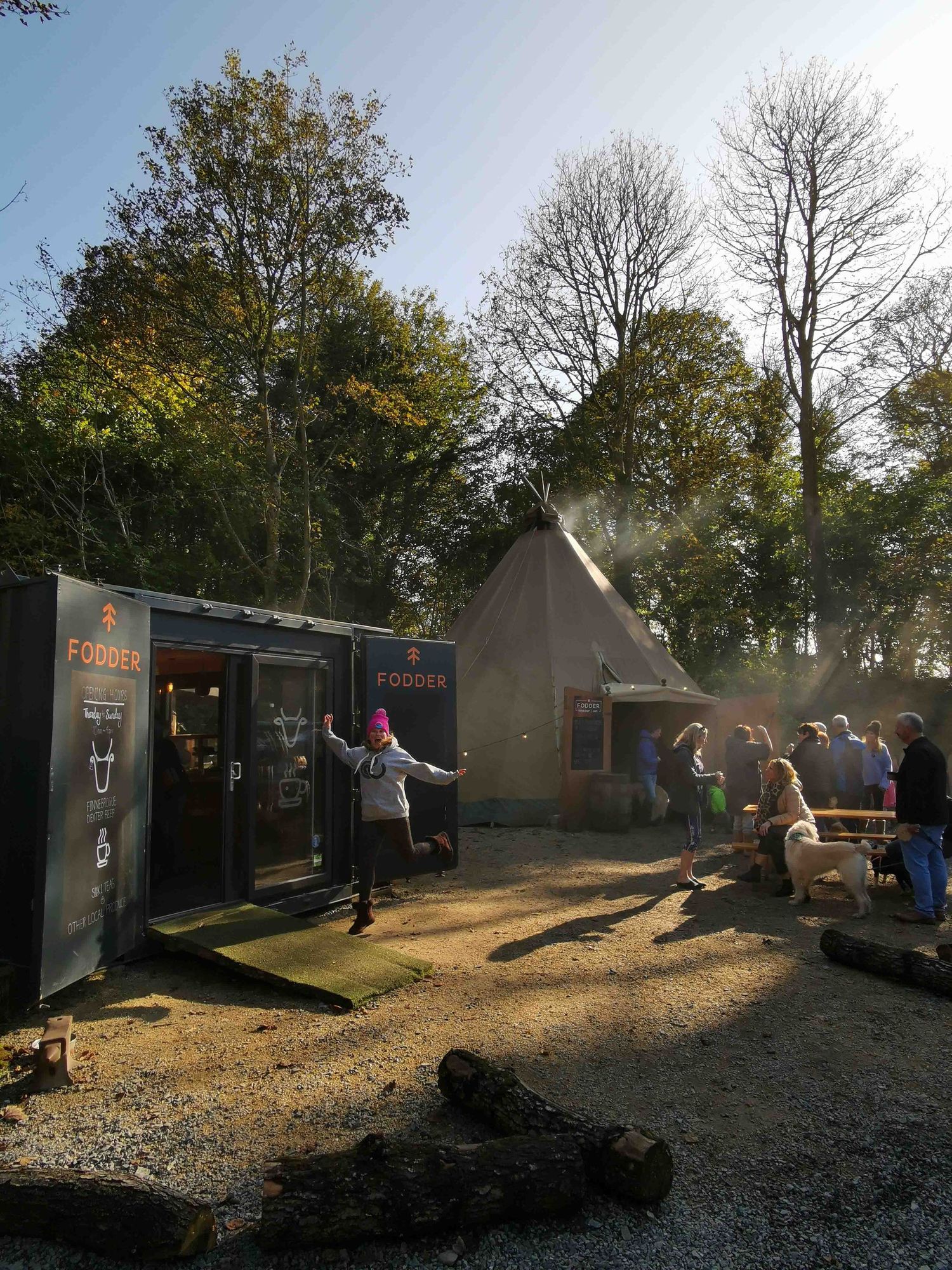 Fodder NI tipi from the outside