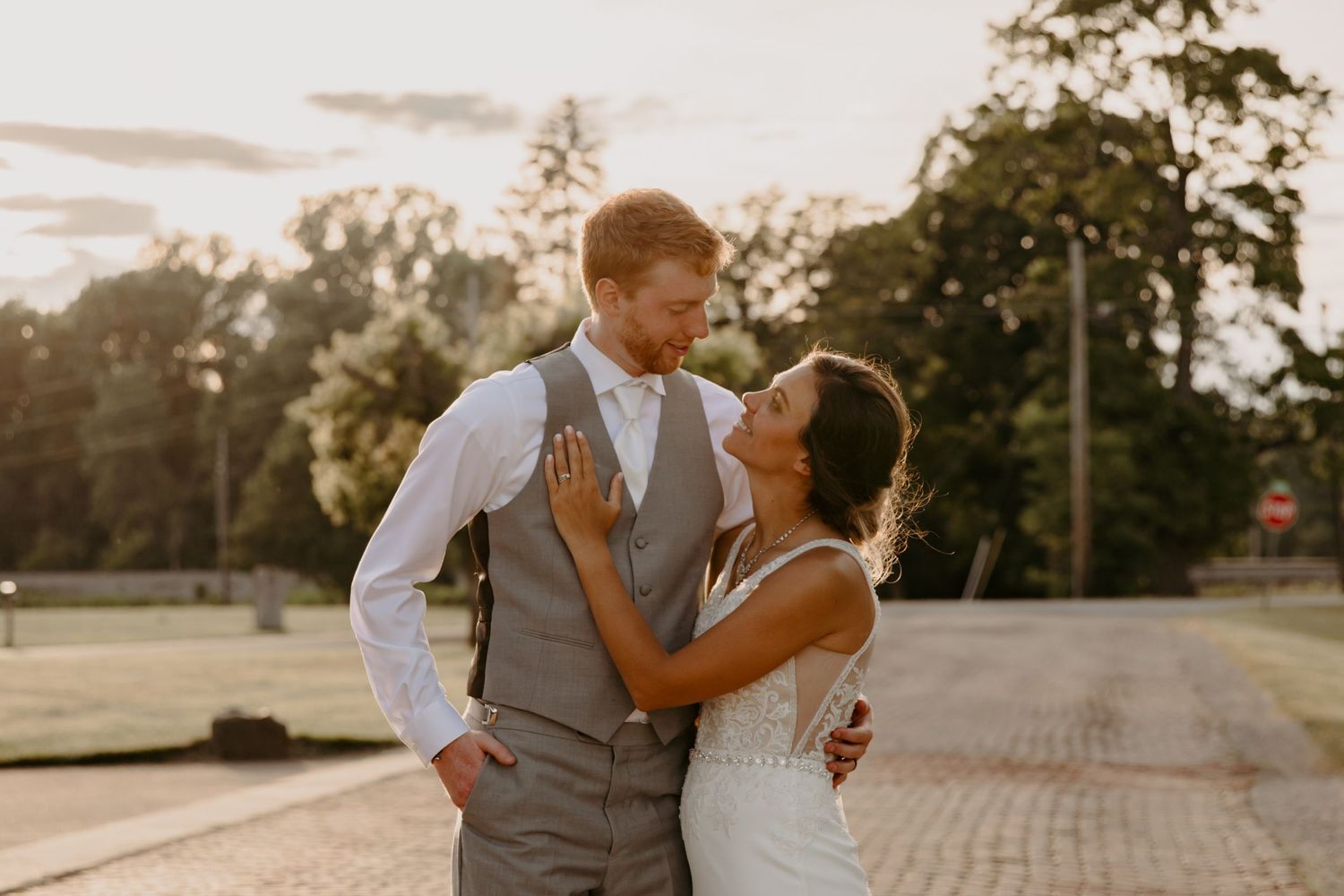 Ohio Photographer, Ohio Wedding, Wedding Photos, Wedding Portraits, The Village Barn, Bride and Groom Photos
