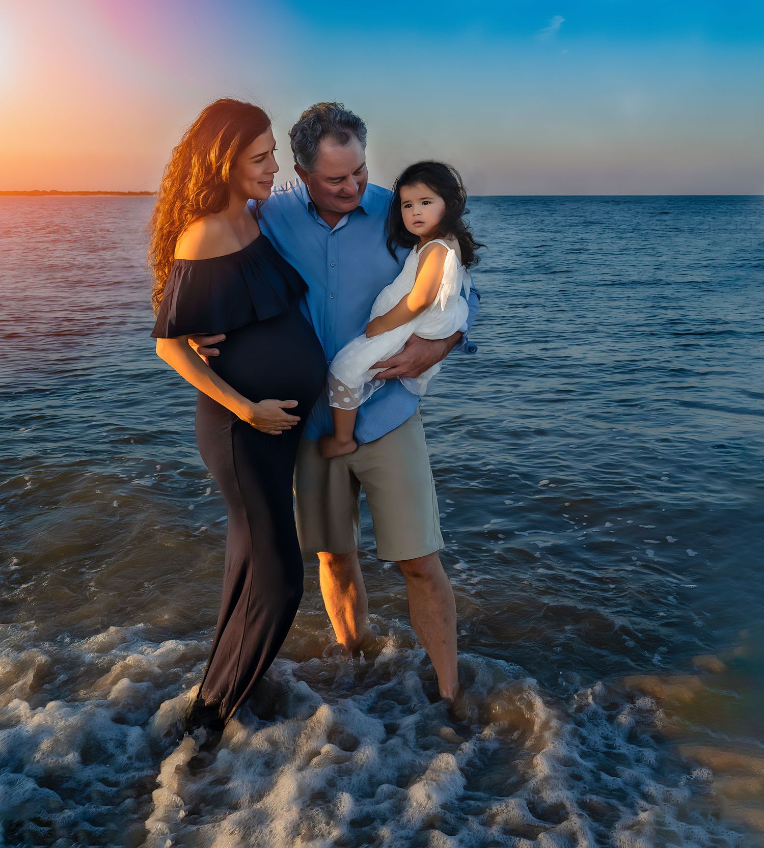 Oshi Medlin Photography | Gallatin TN Maternity newborn Portrait Photography | Beach Family Session