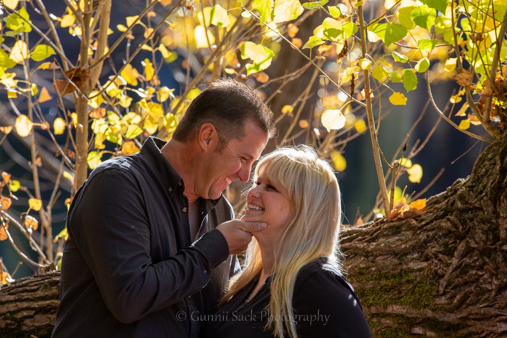 gunnii sack photography, couples, married, 20 years, fall folors, in love, white pines lake, arnold ca