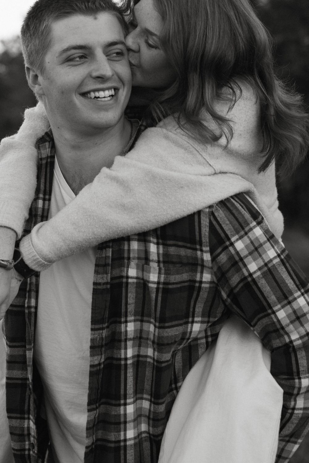 intamate hill country engagment photos