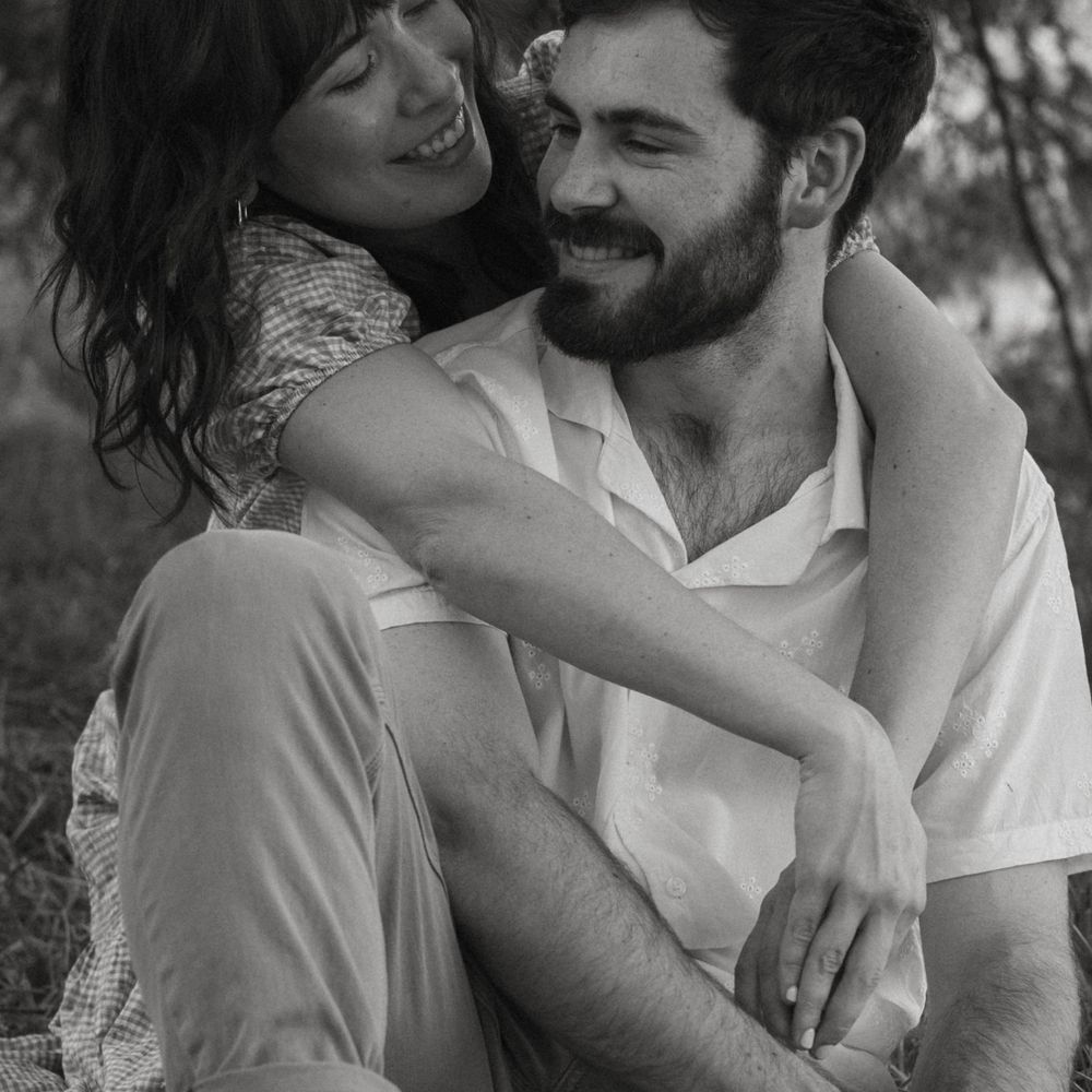 Wimberley texas couple engagment photos near the river