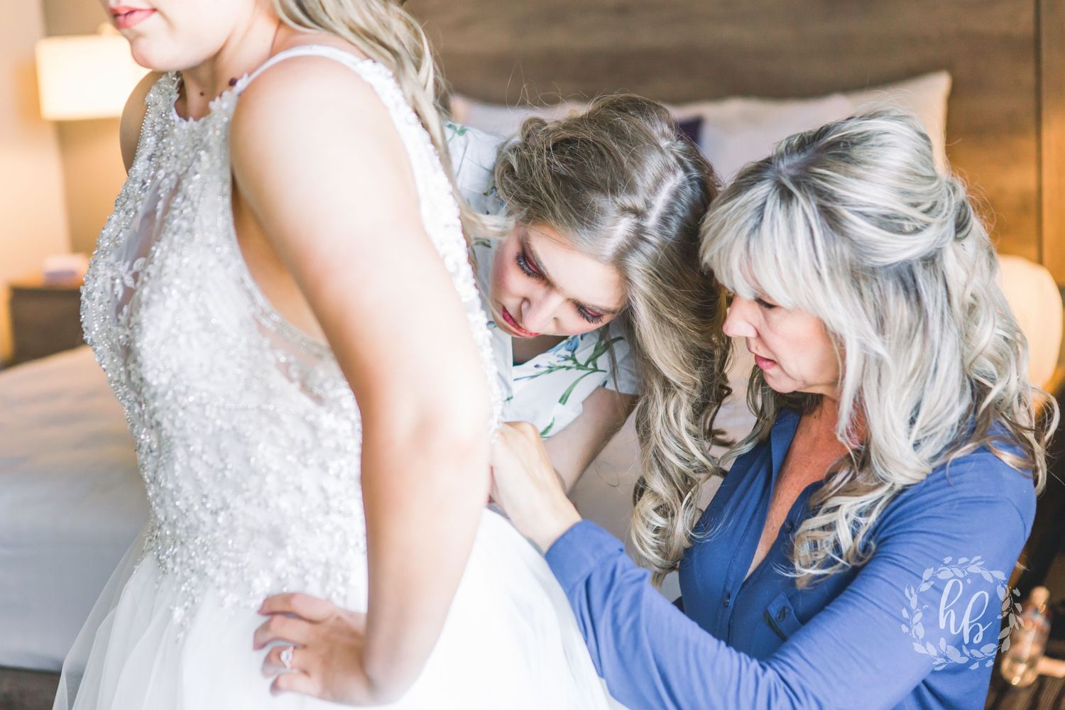 strathearn historical park wedding barn wedding photos wedding photographer