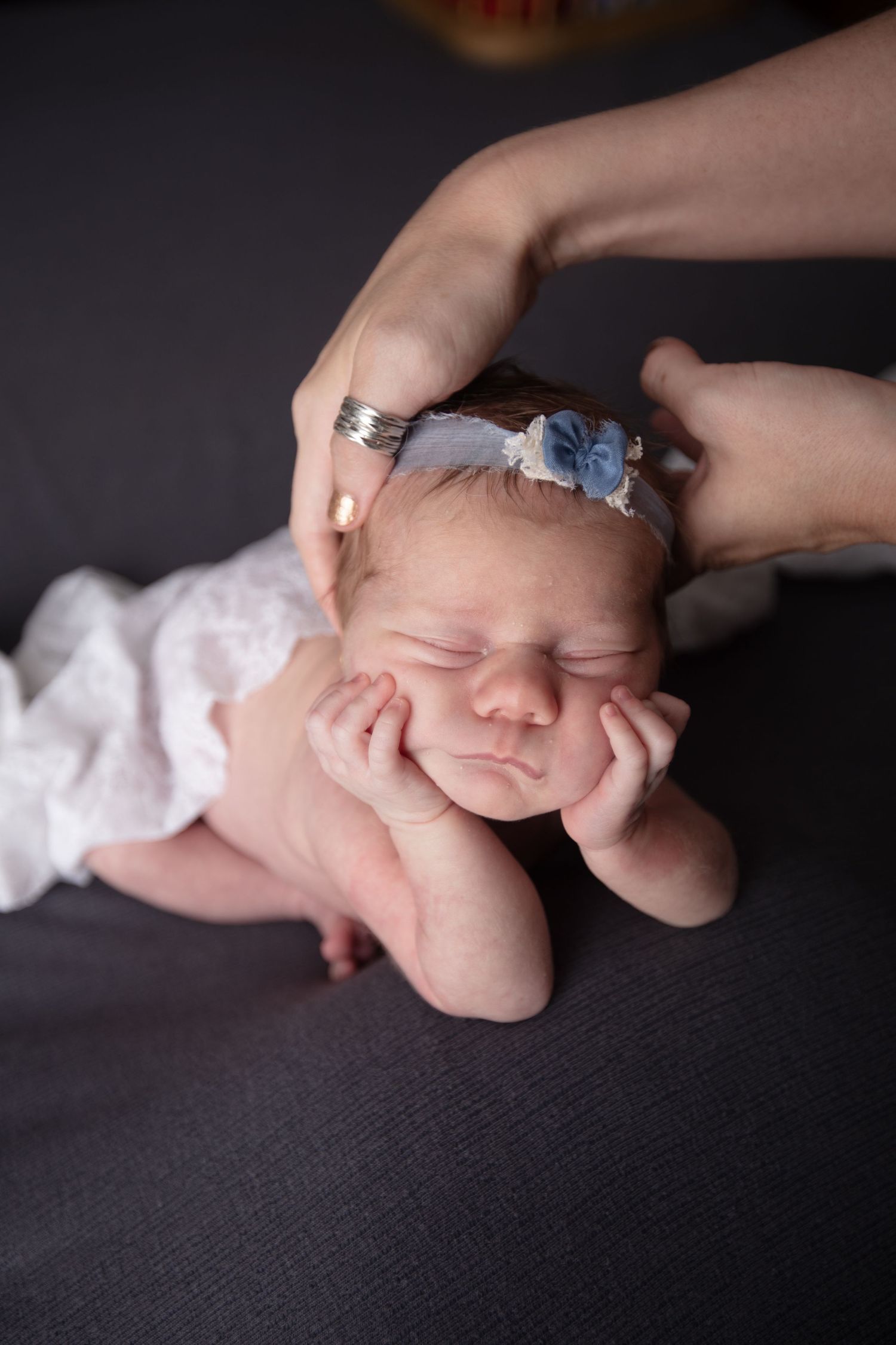 South Jersey Photographer, family newborn photo session in marlton nj, medford nj, evesham nj, cherry hill nj.