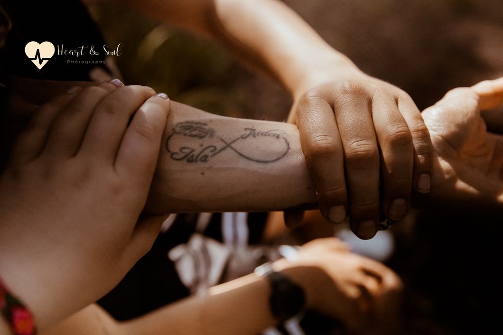 hands and tattoo