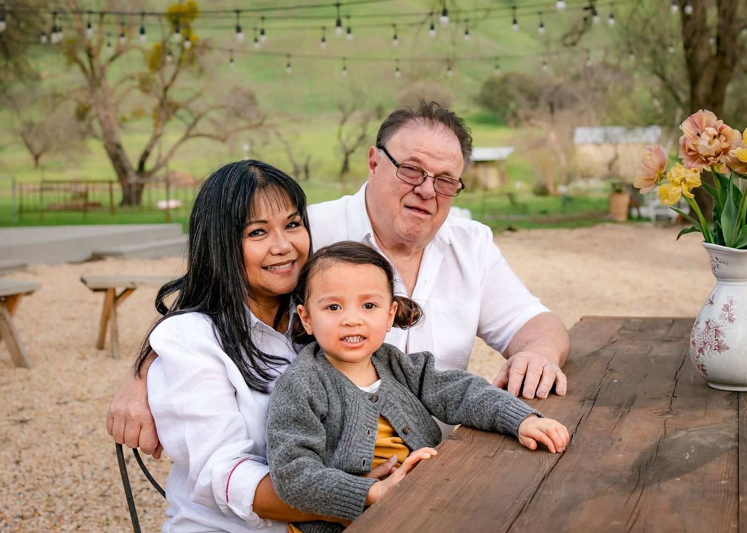 Grandparents and granddaughter extended family photos in vacaville