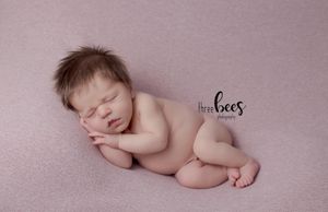 newborn photography, quinte west, trenton, brighton, cobourg ontario, family photos, photography, studio photography,