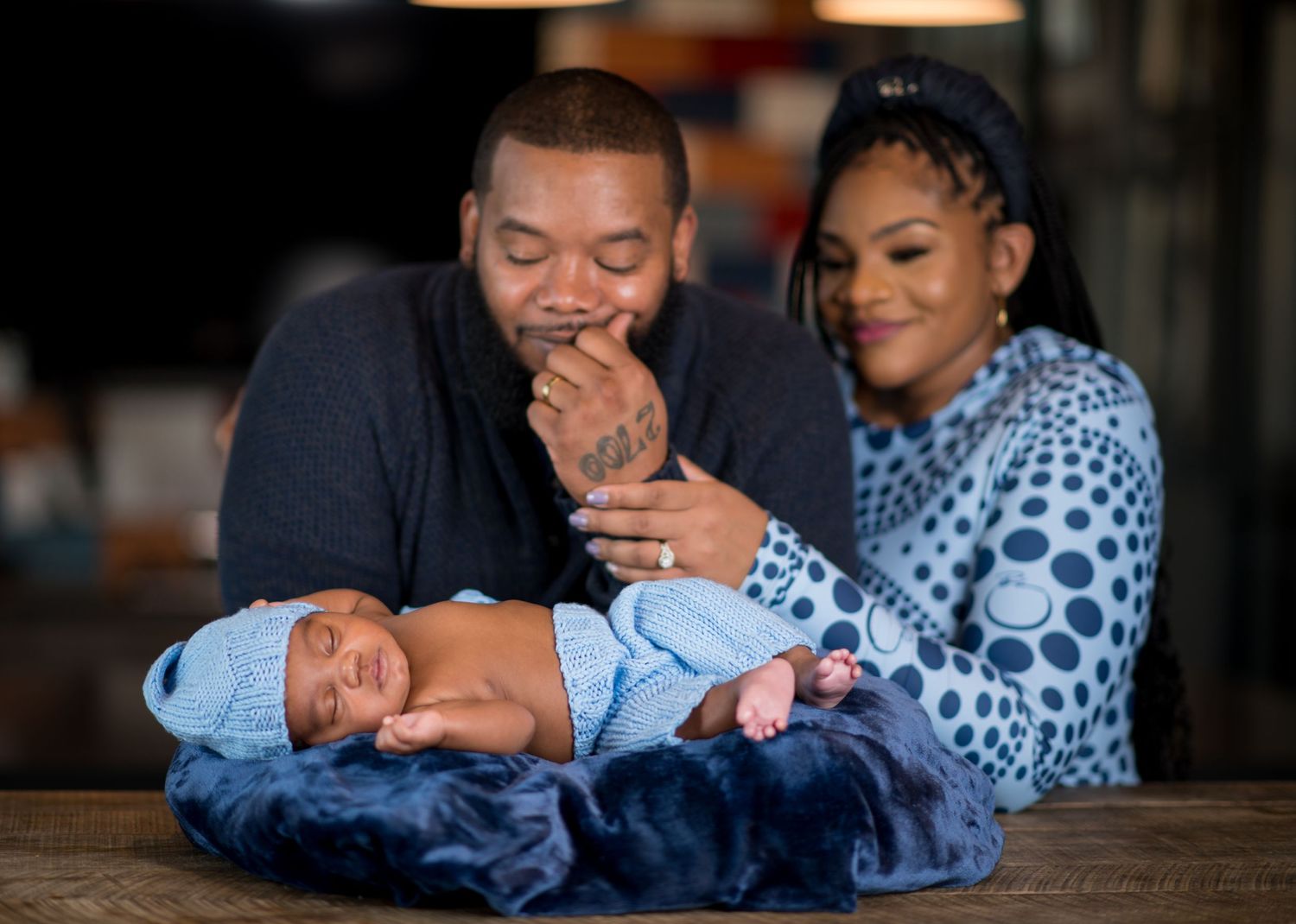 DMV Black Female Photographer captures family photos to show welcome new baby to the family
