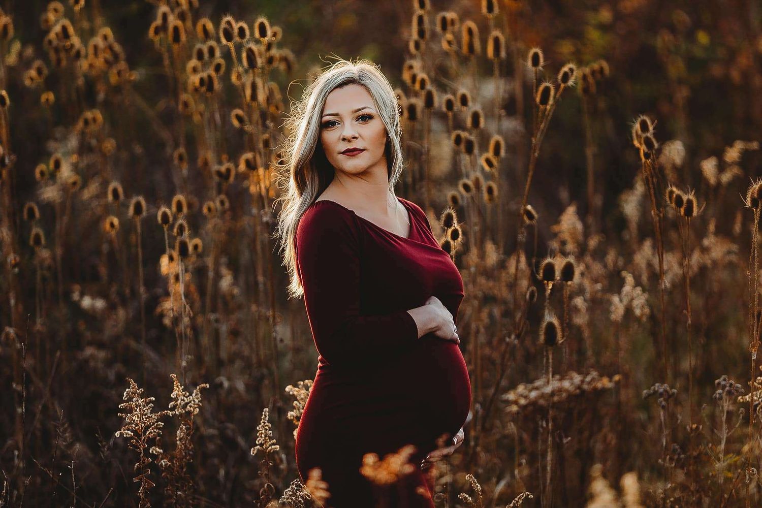 golden hour maternity session in cincinnati ohio