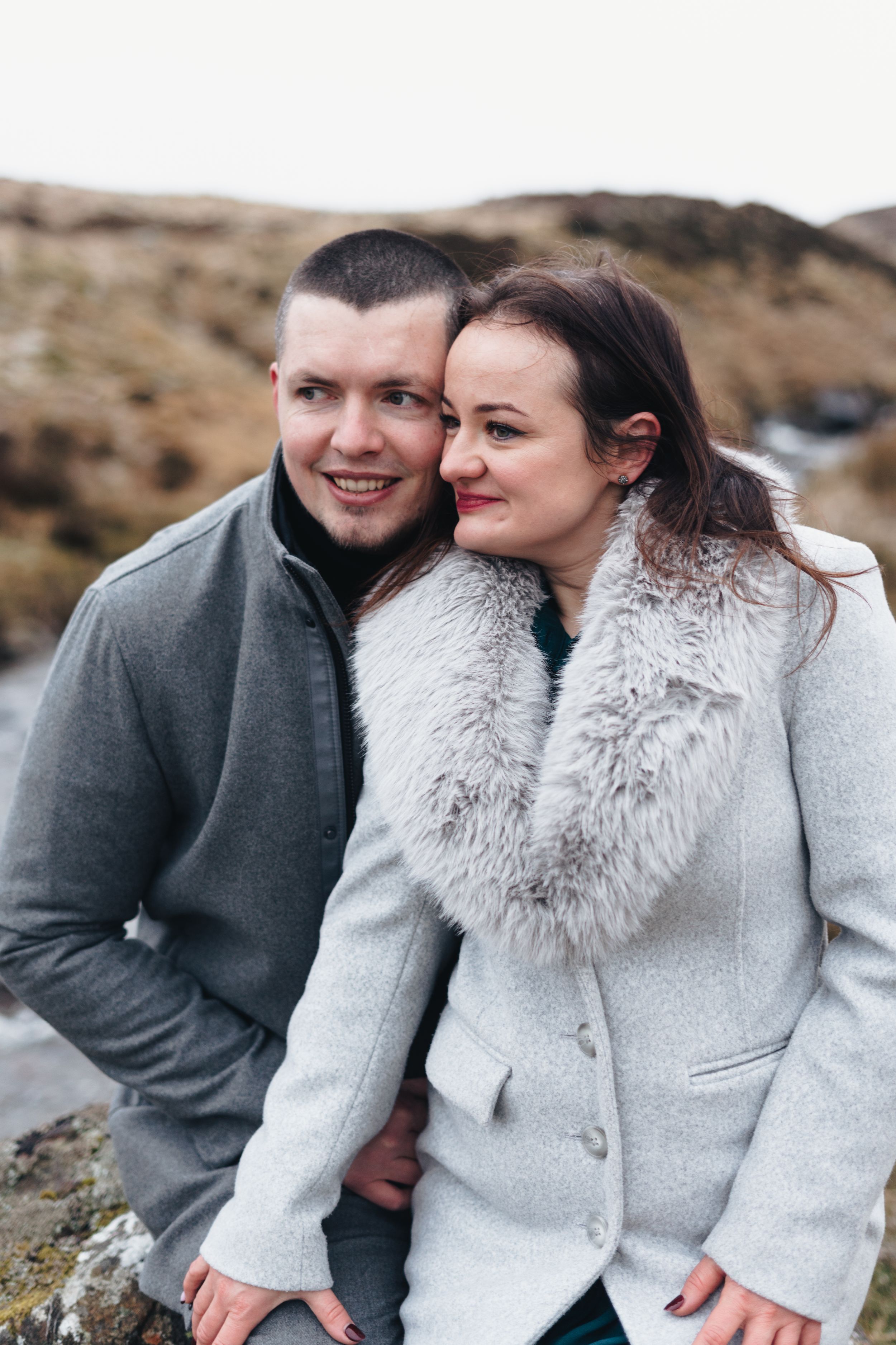 couple photoshoot scottish mountains photo ideas