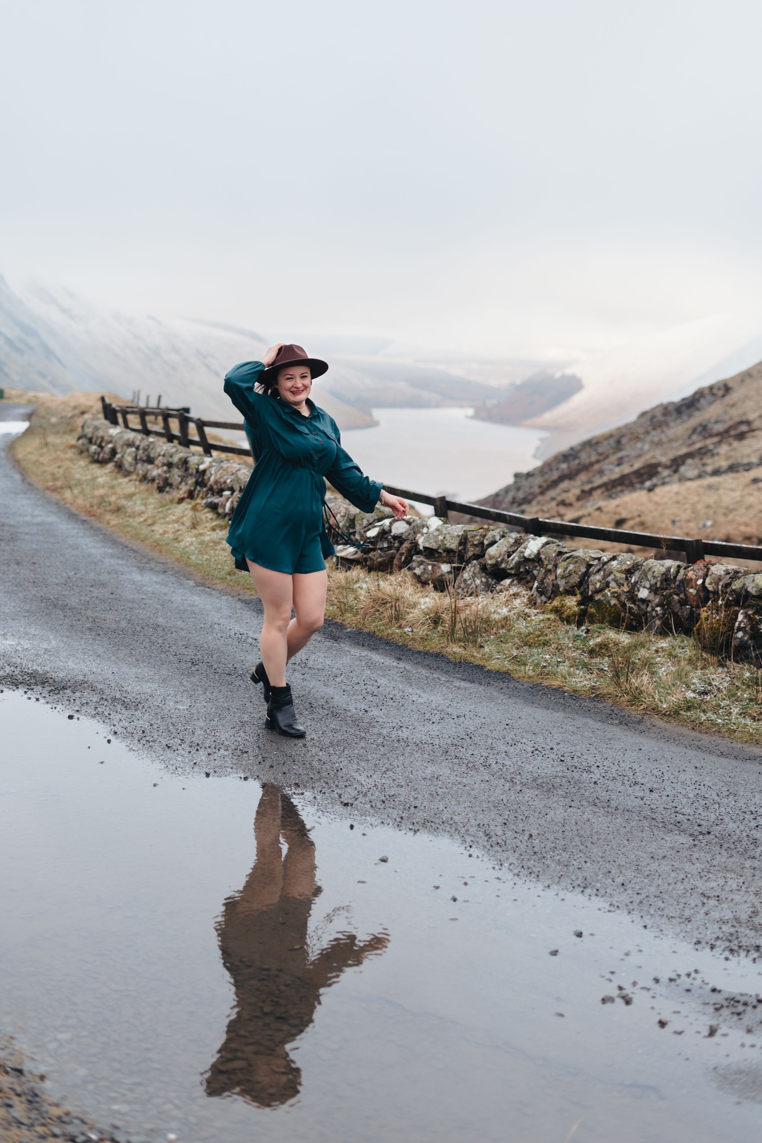 couple photoshoot scottish mountains photo ideas talla waterfall