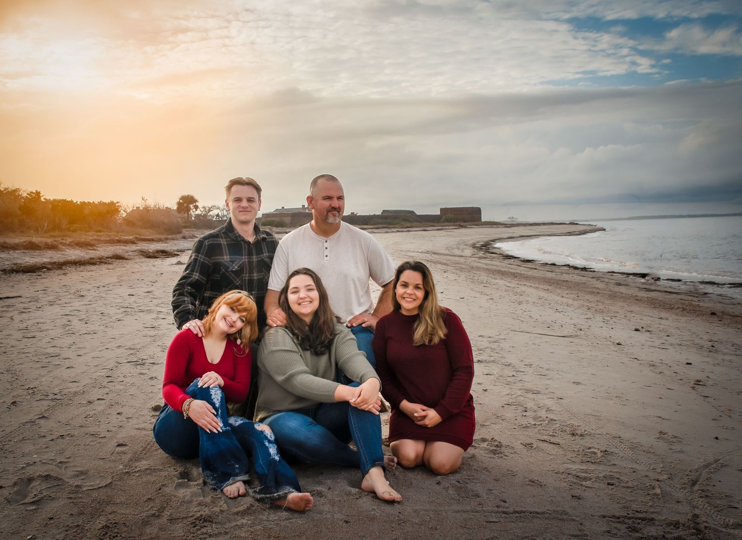 Oshi Medlin Photography | Gallatin TN Maternity newborn Portrait Photography | Beach Session Family