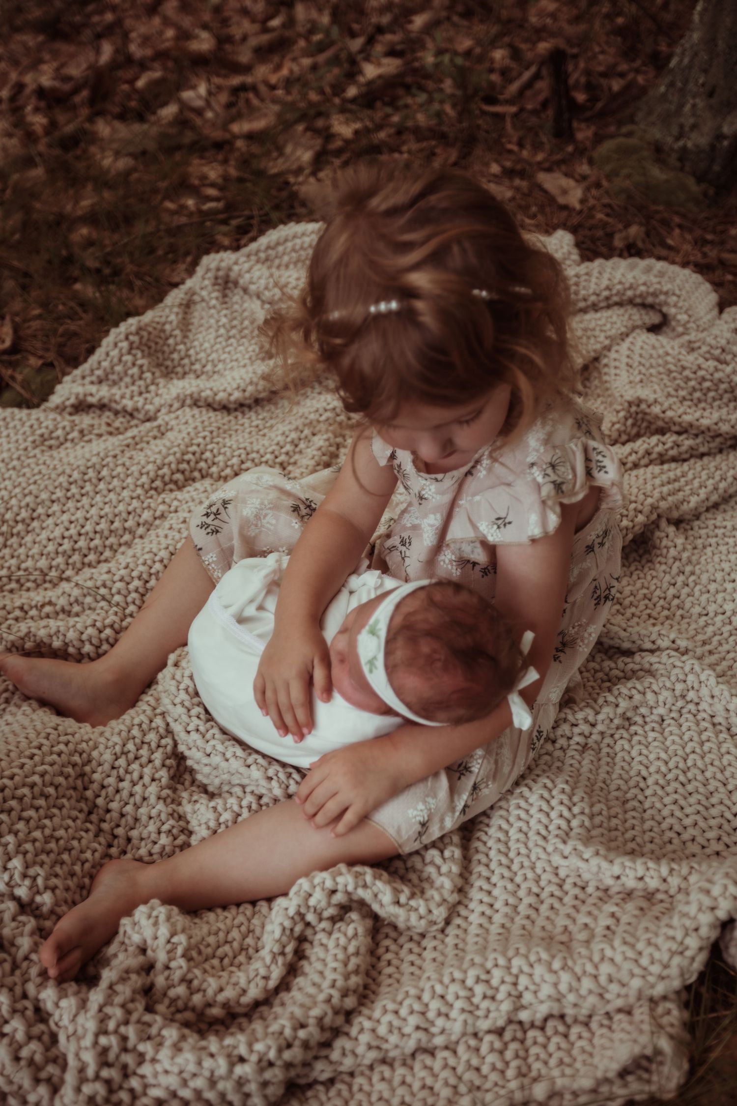 South Jersey Photographer, family newborn photo session in marlton nj, medford nj, evesham nj, cherry hill nj.