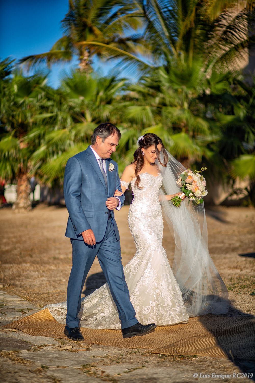Camino al altar