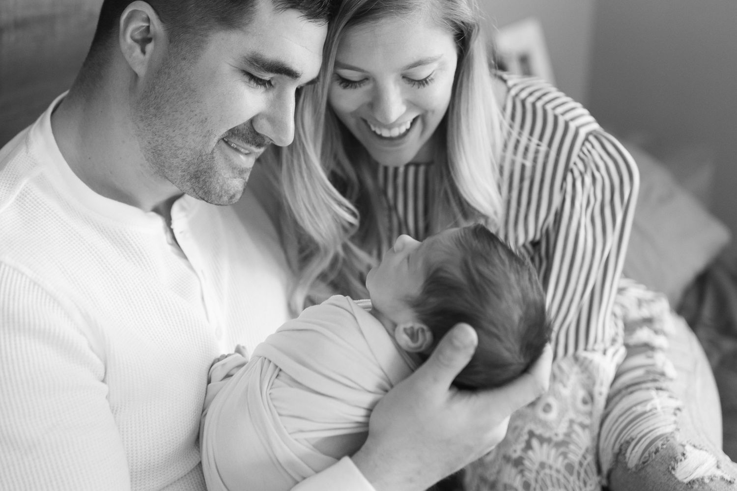 Newborn Lifestyle Photographer Fort Wayne Indiana