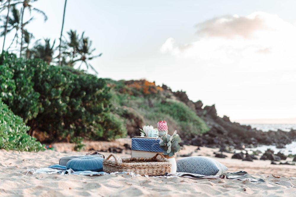 Maui couples portraits on the beach