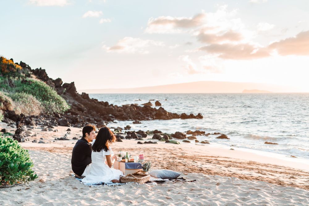 Maui couples portraits on the beach