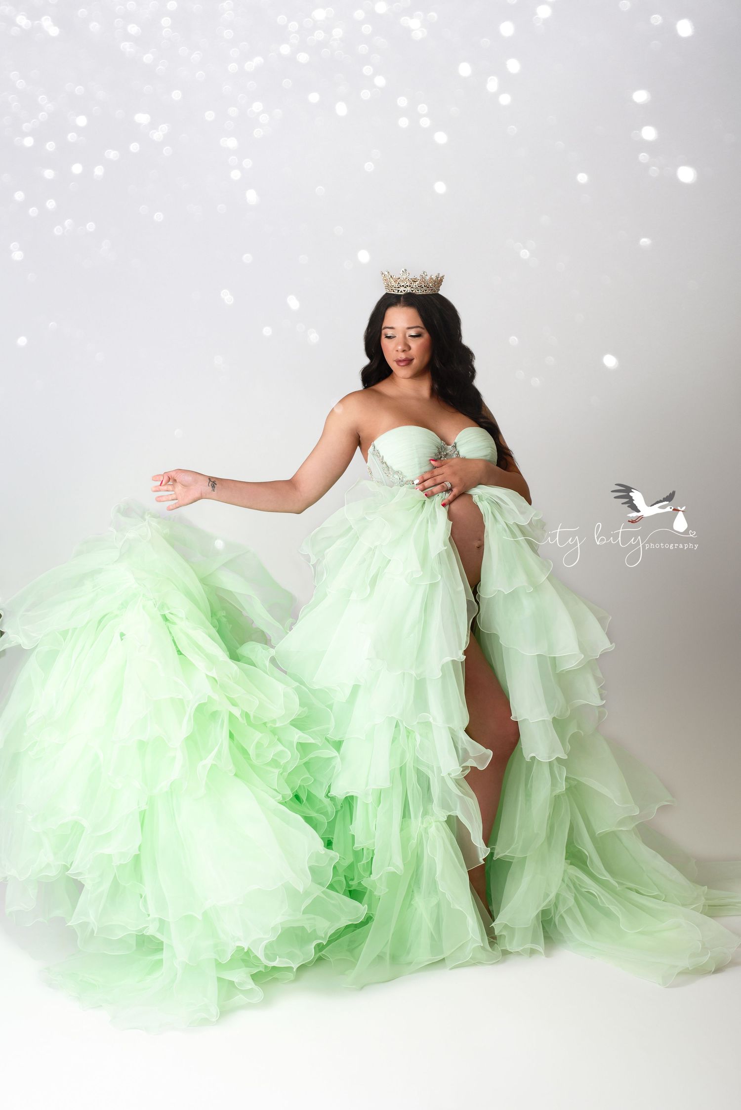 Gorgeous Mama during her Maternity Photography Session at Ity Bity in Avon Ohio