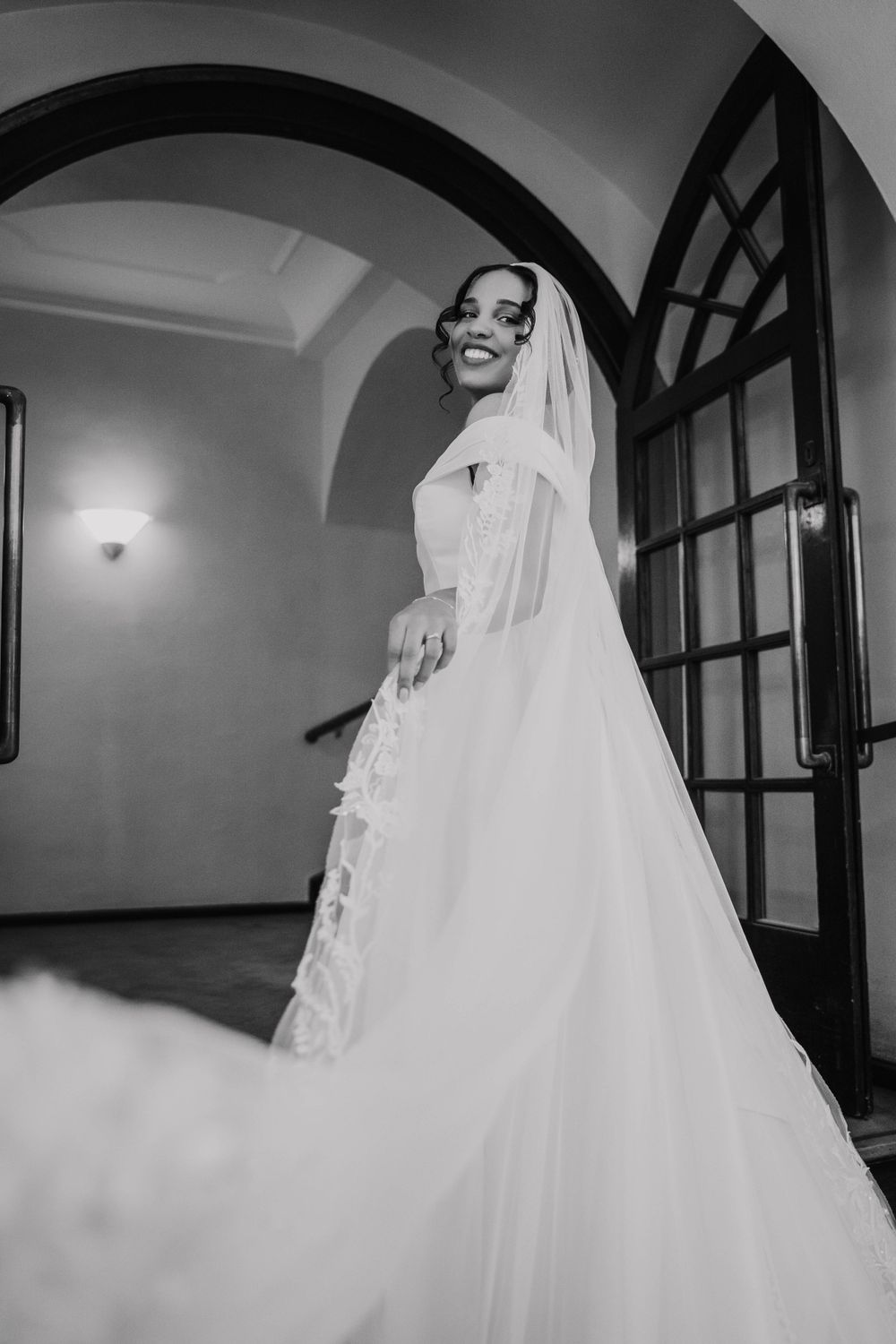 Hochzeitsfotograf Berlin Wedding Photographer Braut Bräutigam Klassische Hochzeit Hochzeitsfeier