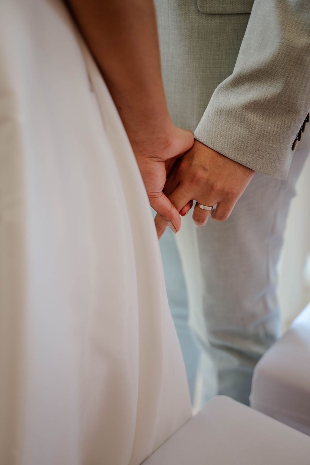 Hochzeitsfotograf Berlin Wedding Photographer Braut Bräutigam Klassische Hochzeit Hochzeitsfeier