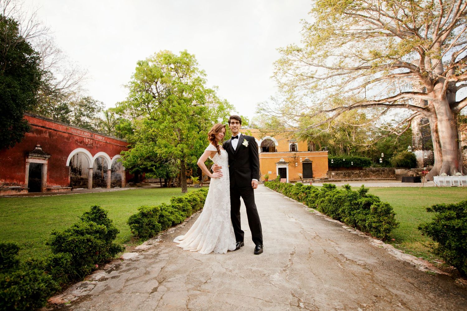 hacienda uayamon wedding