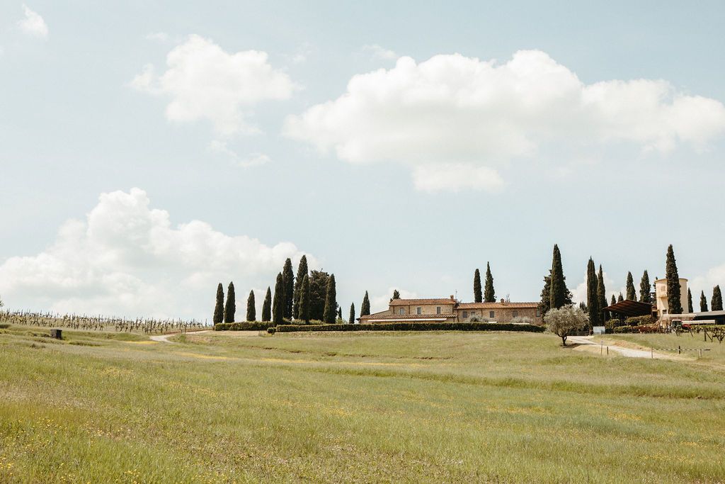 elopement photographer, tacoma, washington, seattle, destination photographer, wedding, tuscany, italy, borgo iesolana