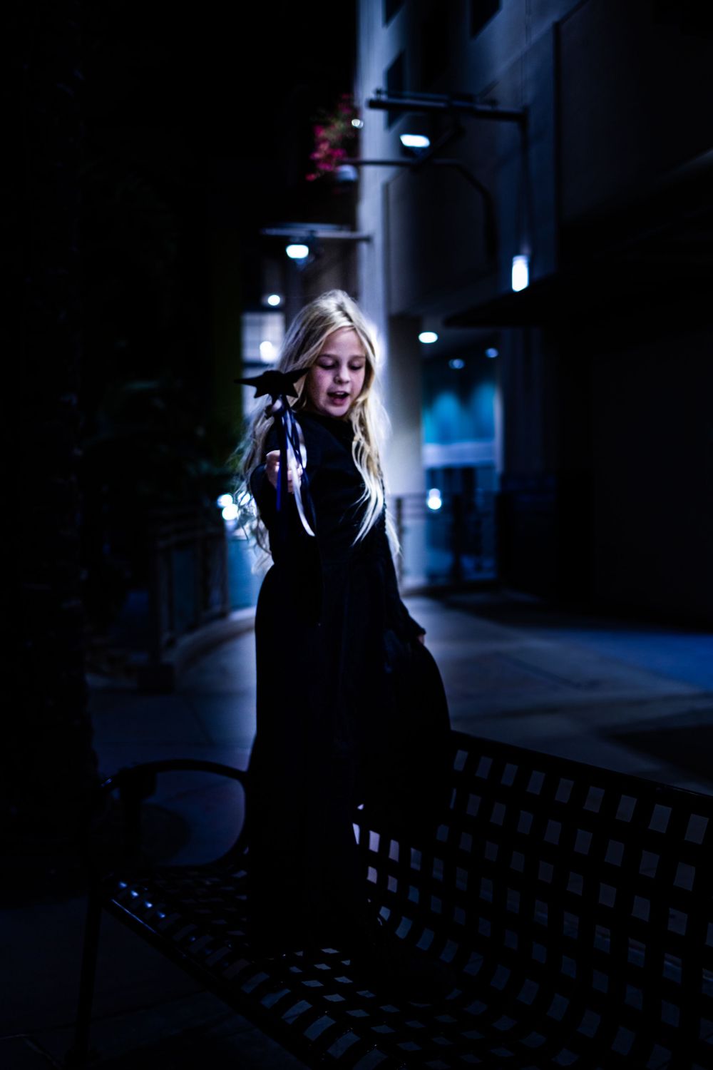 mini Halloween photoshoot wit kid photo by agnephoto california, burbank los angeles county photographer family kids