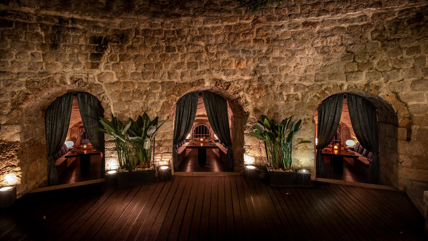 Cave 360 Restaurant