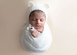 Best newborn photographer Saskatoon newborn photo