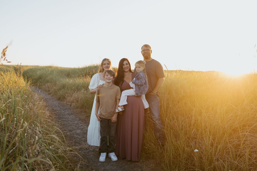 family photos, lifestyle, storytelling, keepsake photos, timeless photography,