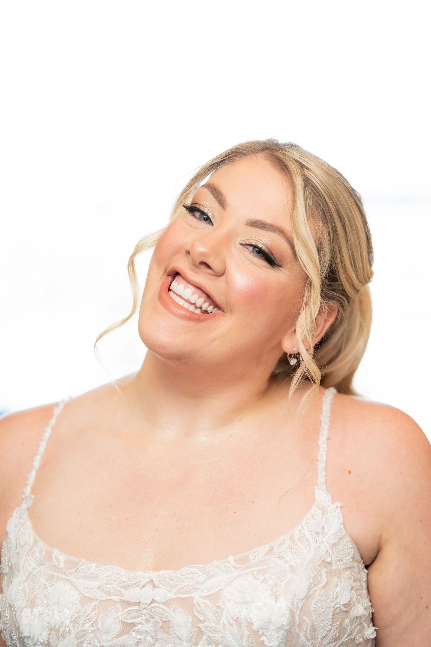 Gorgeous bridal portraiture. Studio quality bridal portraits.