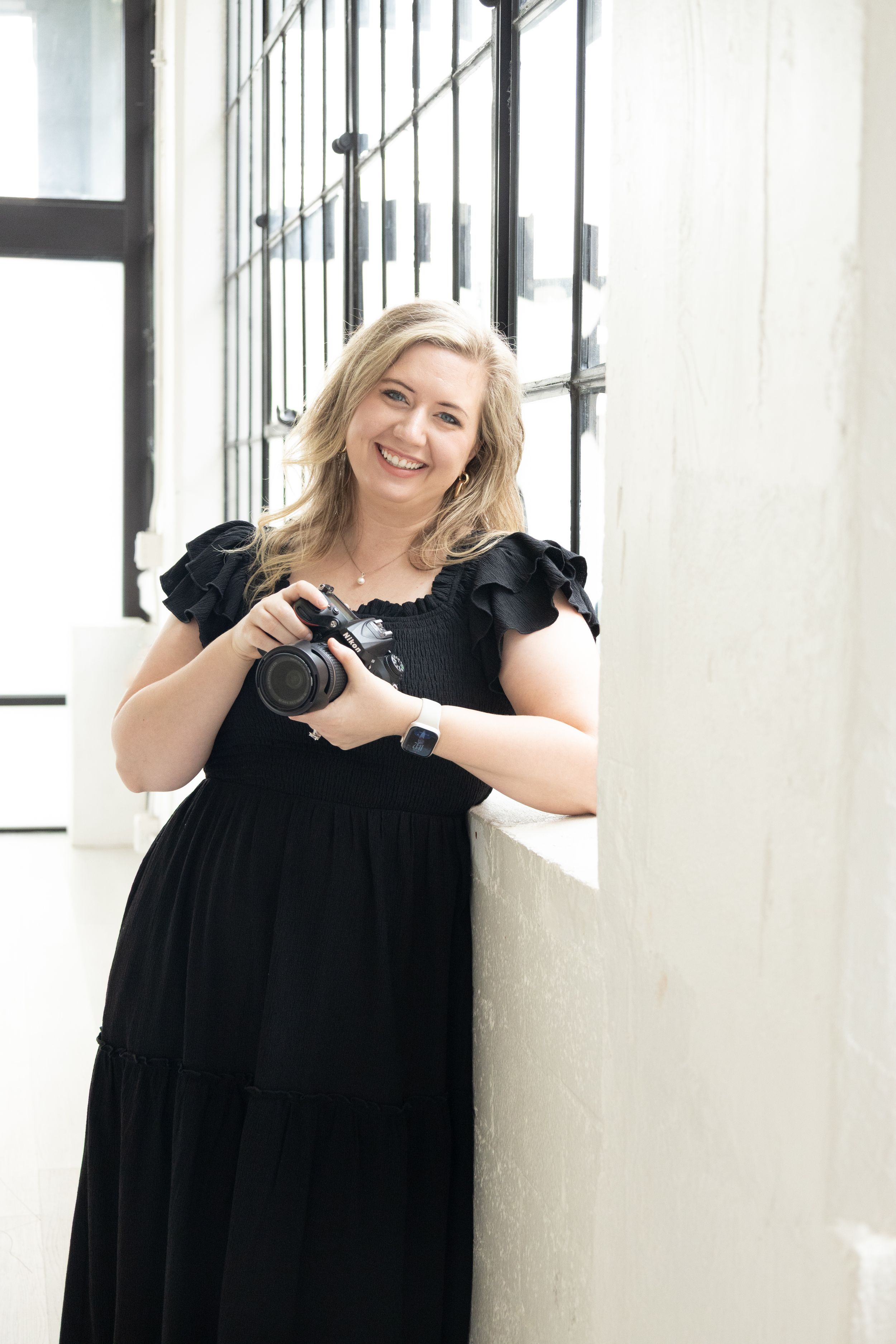 Lauren Turney is a wedding, portrait, and headshot photographer in Houston, Texas