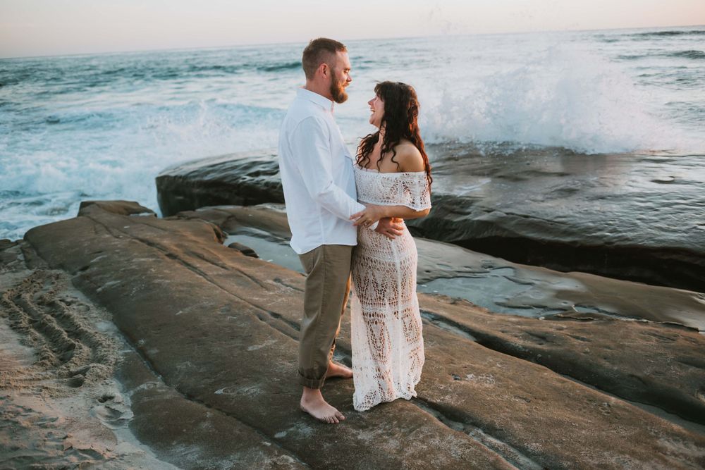 Beach engagement session inspo