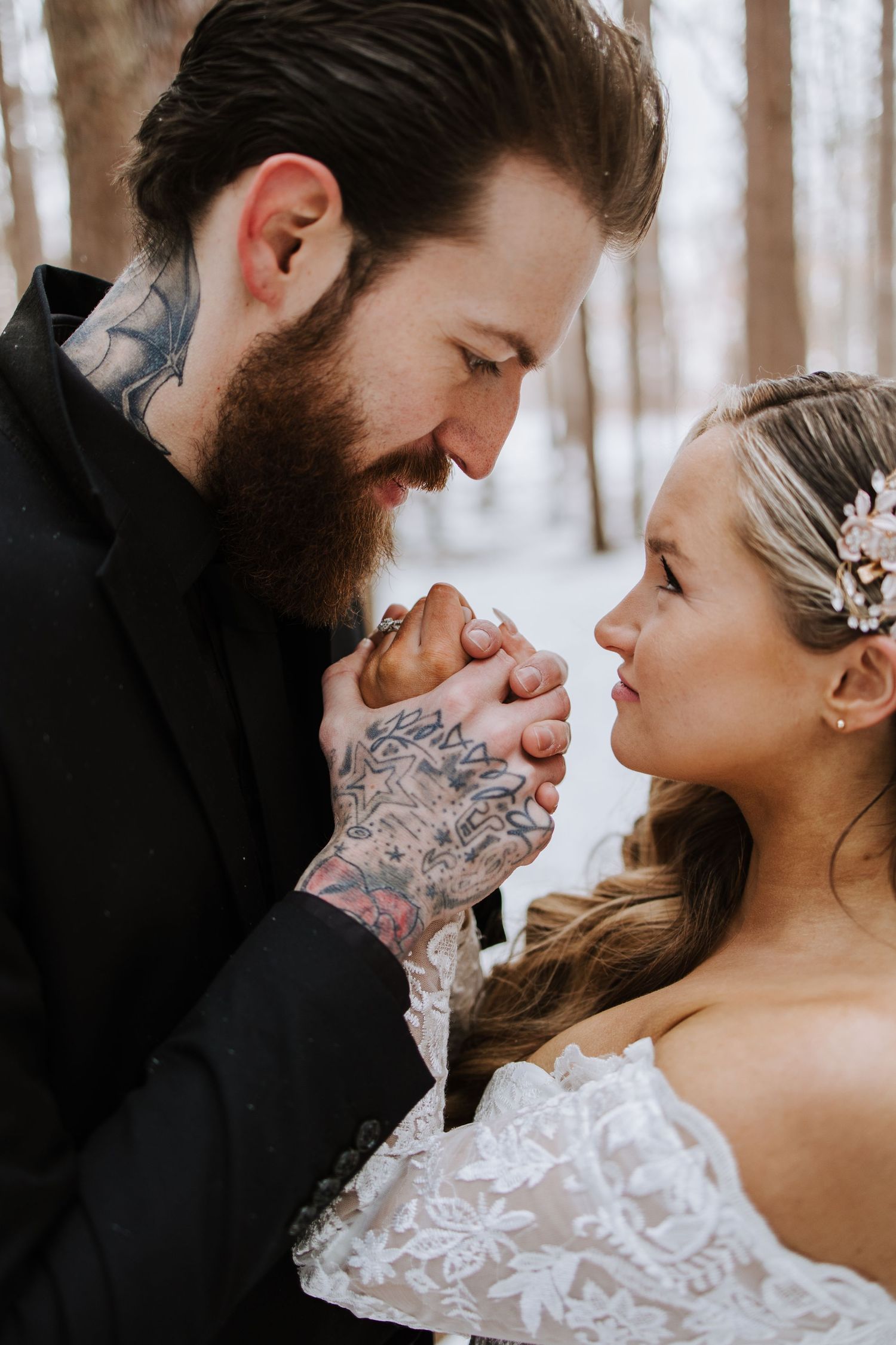 Oak Openings Elopement photos in the snow captured by photographer Autumn Case with DreamStudios LLC out of Toledo Ohio