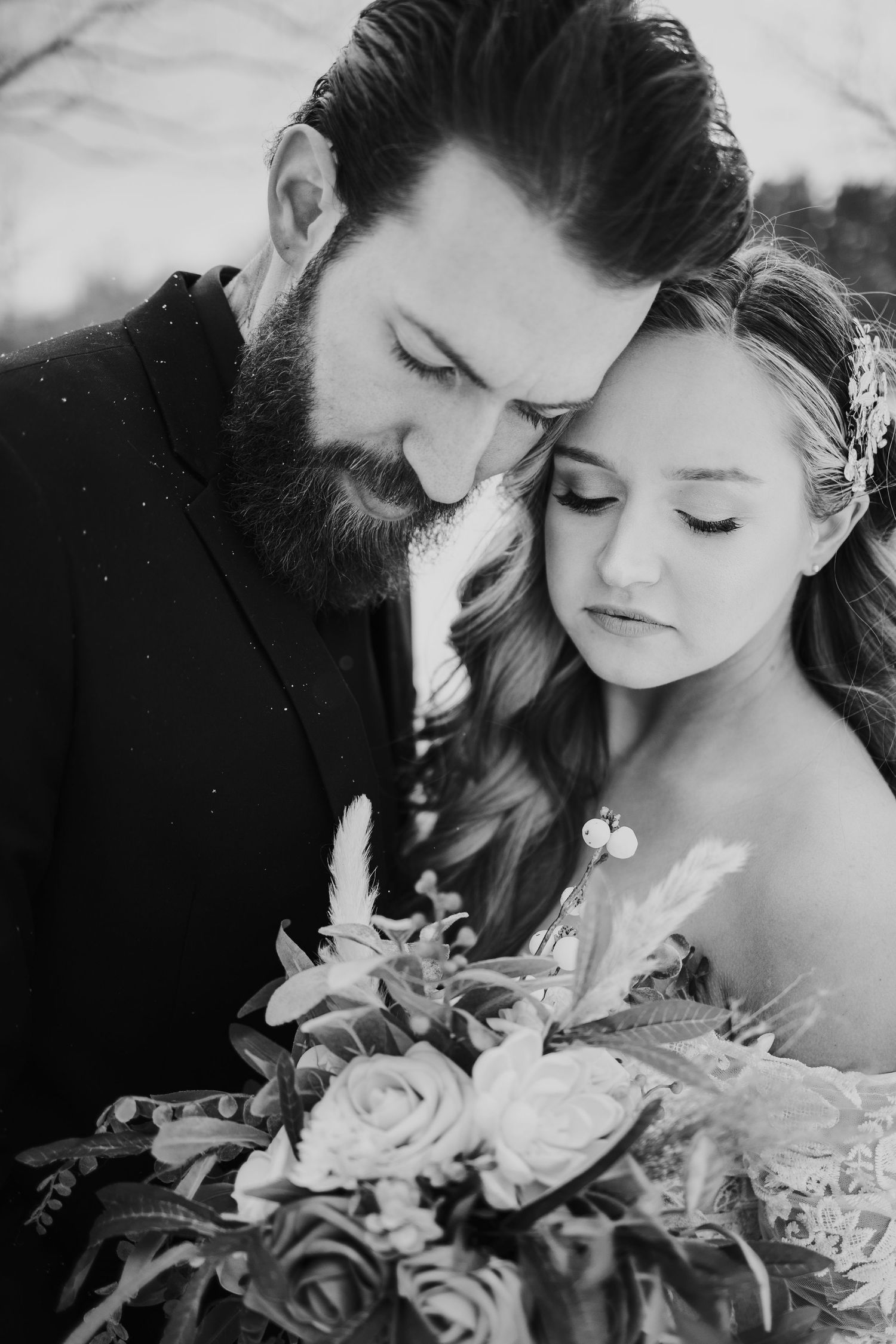 Oak Openings Elopement photos in the snow captured by photographer Autumn Case with DreamStudios LLC out of Toledo Ohio